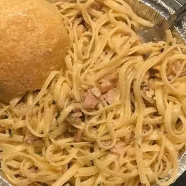 Linguini with Clam Sauce.